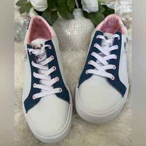 NEW . . Disney White Sneakers with Navy Panels and Pink Lining, Size 11